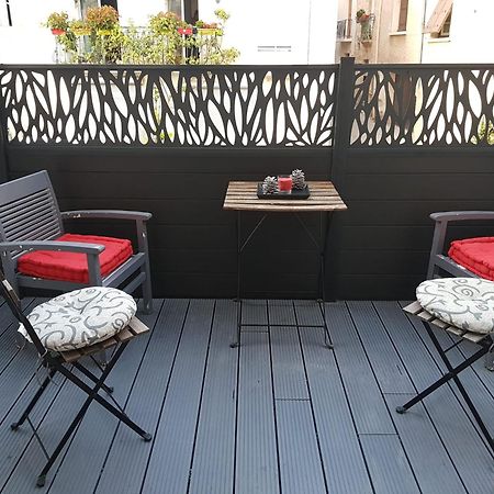 Spacious Town House With Balcony Монтаняк Екстериор снимка