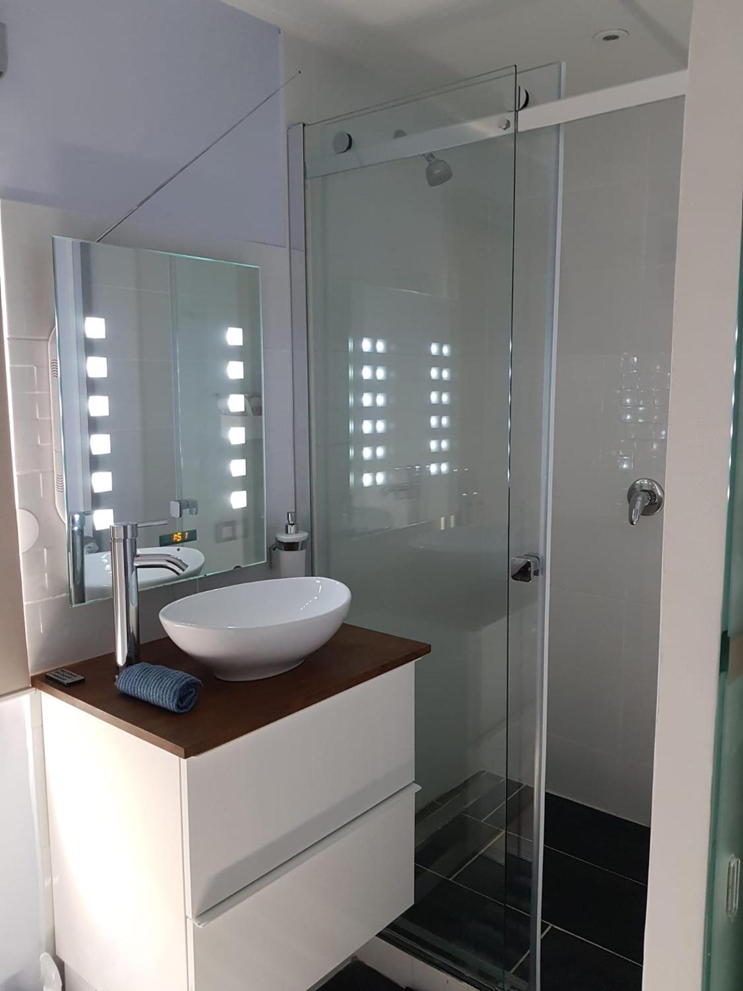 Spacious Town House With Balcony Монтаняк Екстериор снимка